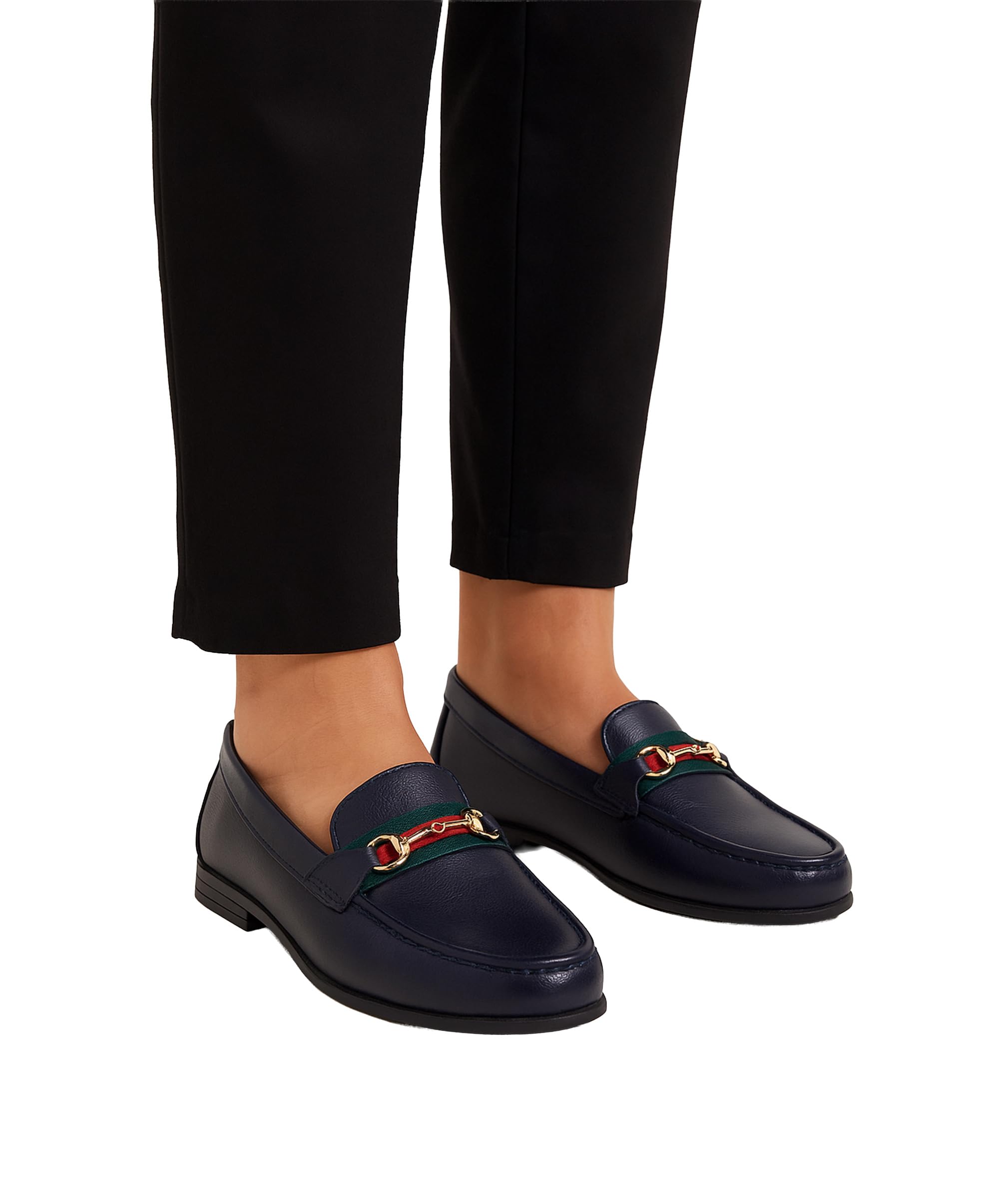 Mocasines de niño Azul Marino con Detalle de Estribo, Zapatos sin Cordones, Ideales para Bodas, graduaciones, Fiestas Formales.