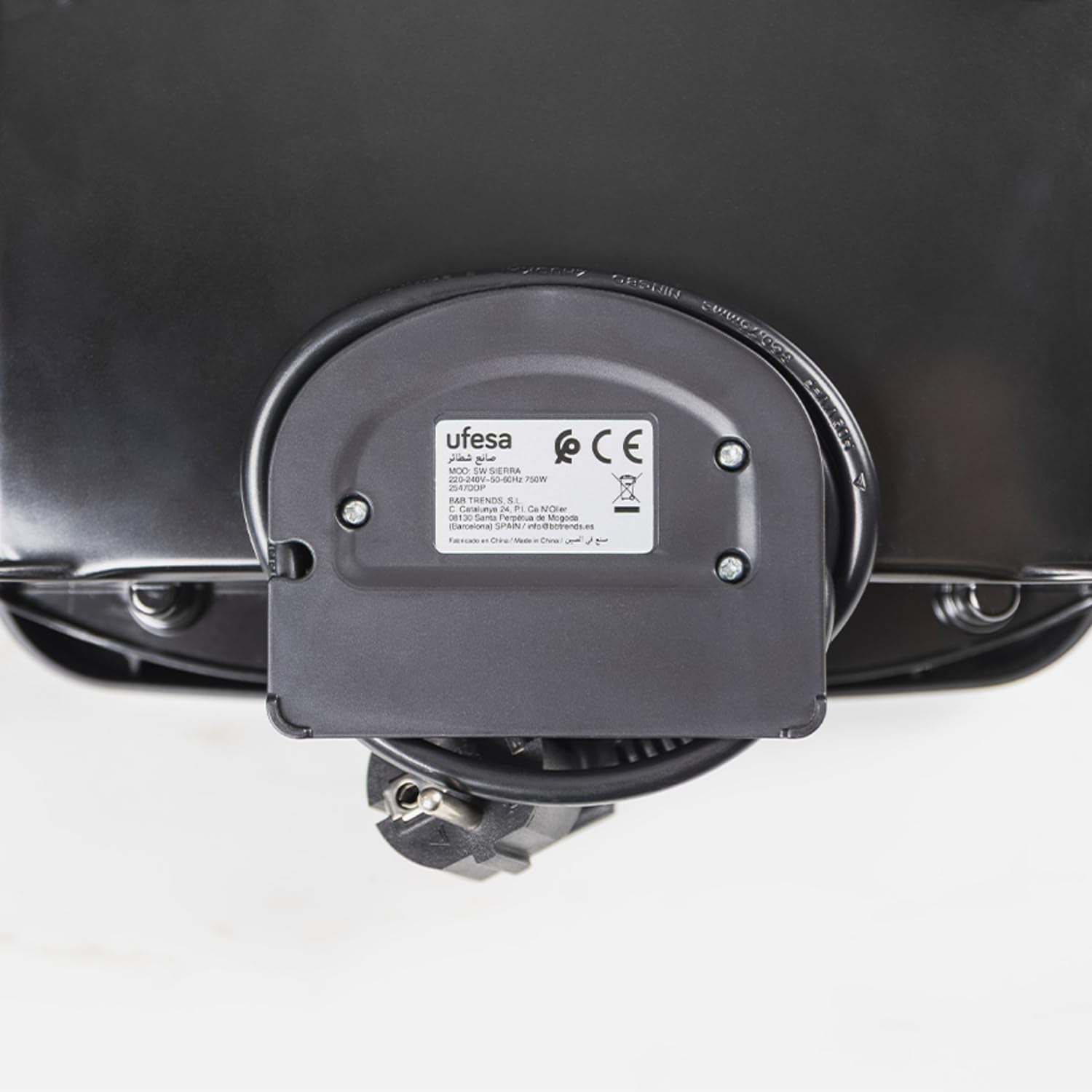 Ufesa Appareil à sandwich Thor Compact 750W, Plaques Grill Antiadhésives, Capacité 2 Paninis, Contrôle Automatique de Température, Rangement Vertical, Sans PFOA, Cuisine Saine, Système Range-Câble