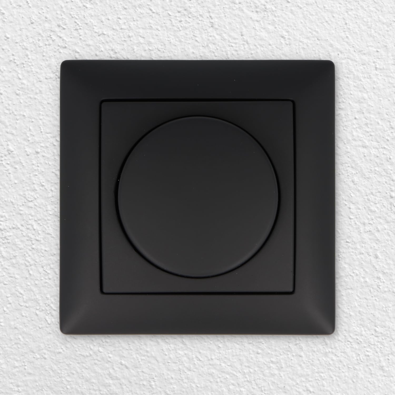 Mały uniwersalny ściemniacz LED – ściemniacz obrotowy LED – wysoka kompatybilność – z tarczą ściemniacza w kolorze BBblack i pojedynczą ramką w kolorze czarnym matowym w zestawie z kontrolerem fazy