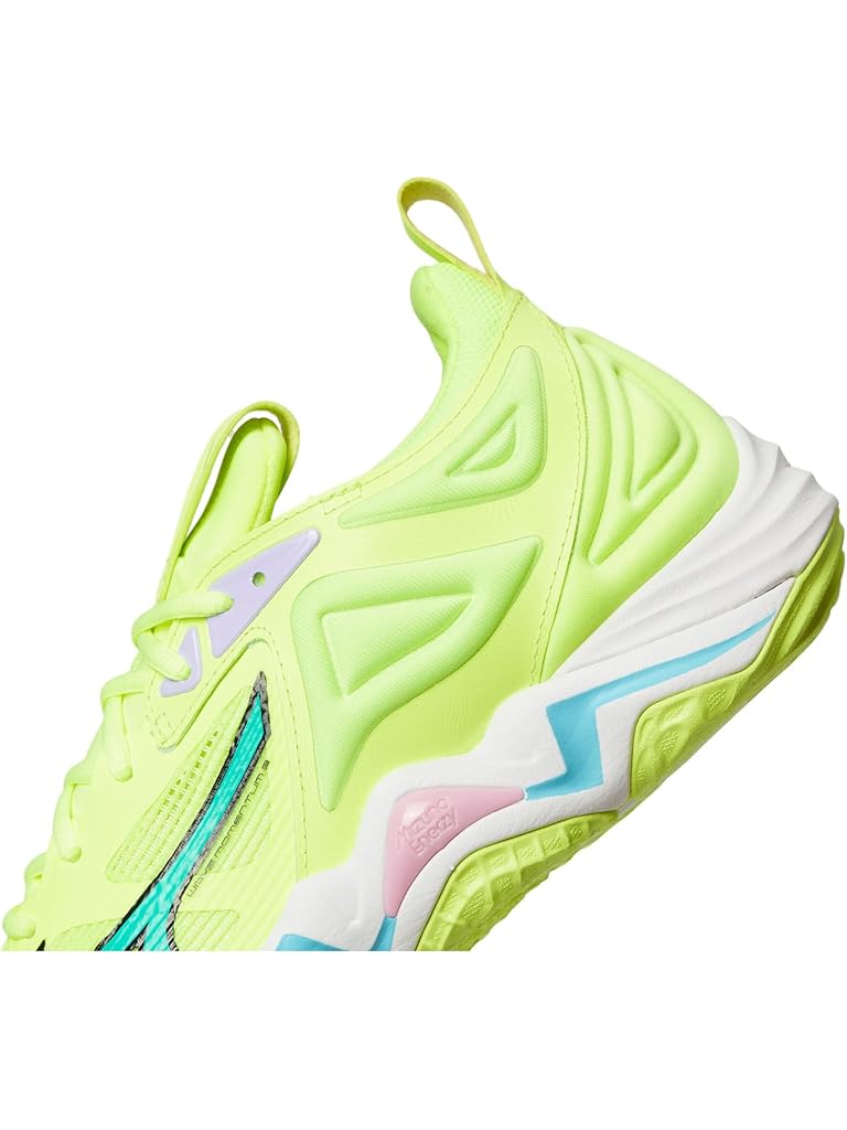Yellow Mizuno Wave Momentum 3