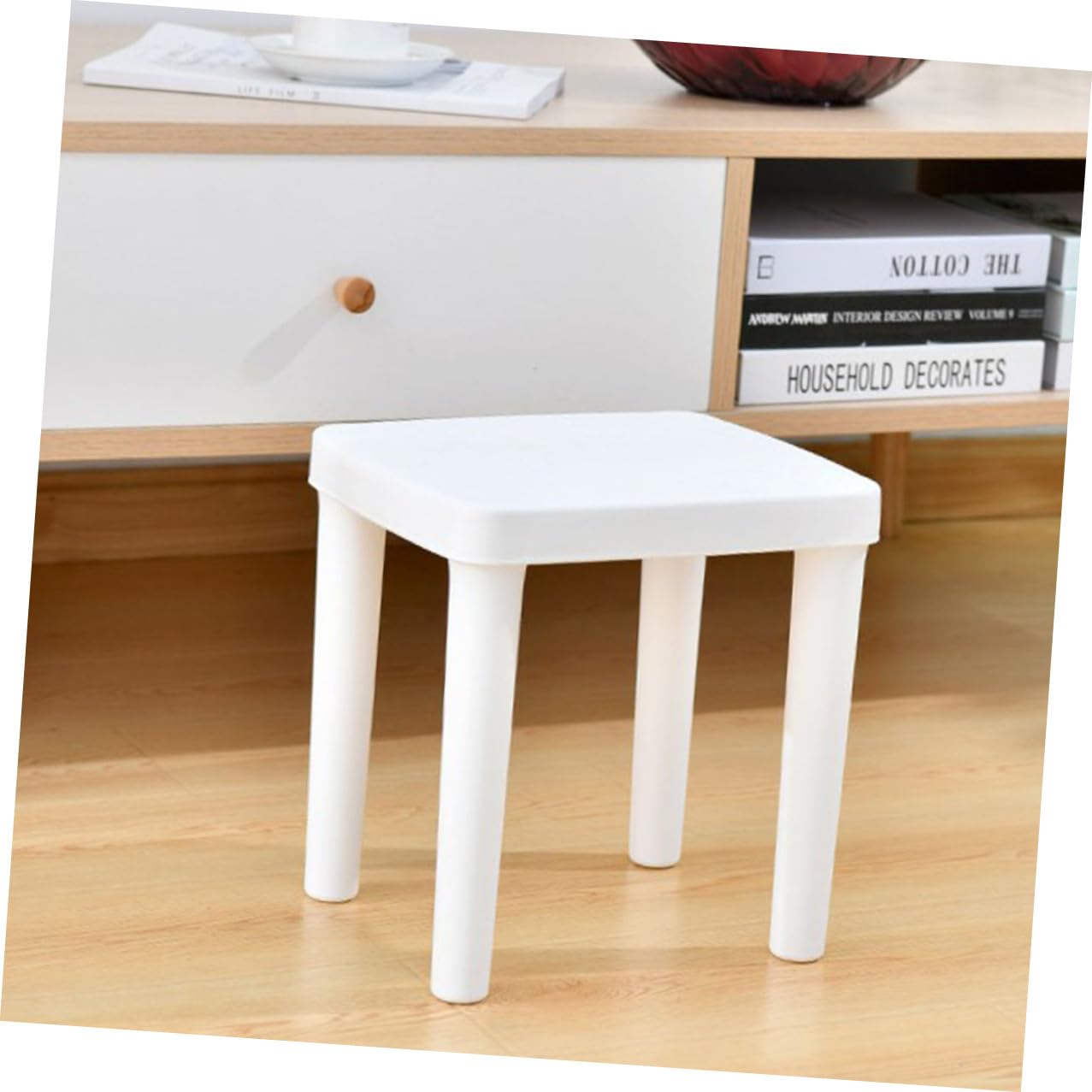Scaletta per Bambini Antiscivolo Bianco in Plastico Leggero e Stabile a Triangolo per Bagno, Sgabello Decorativo Chic per Bambini e Neonati