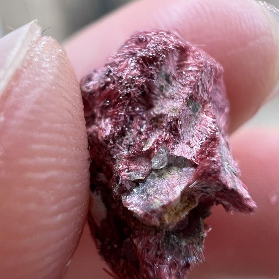 Amazon.co.jp: エリスライト A1 コバルト華 水晶 鉱物 標本 原石