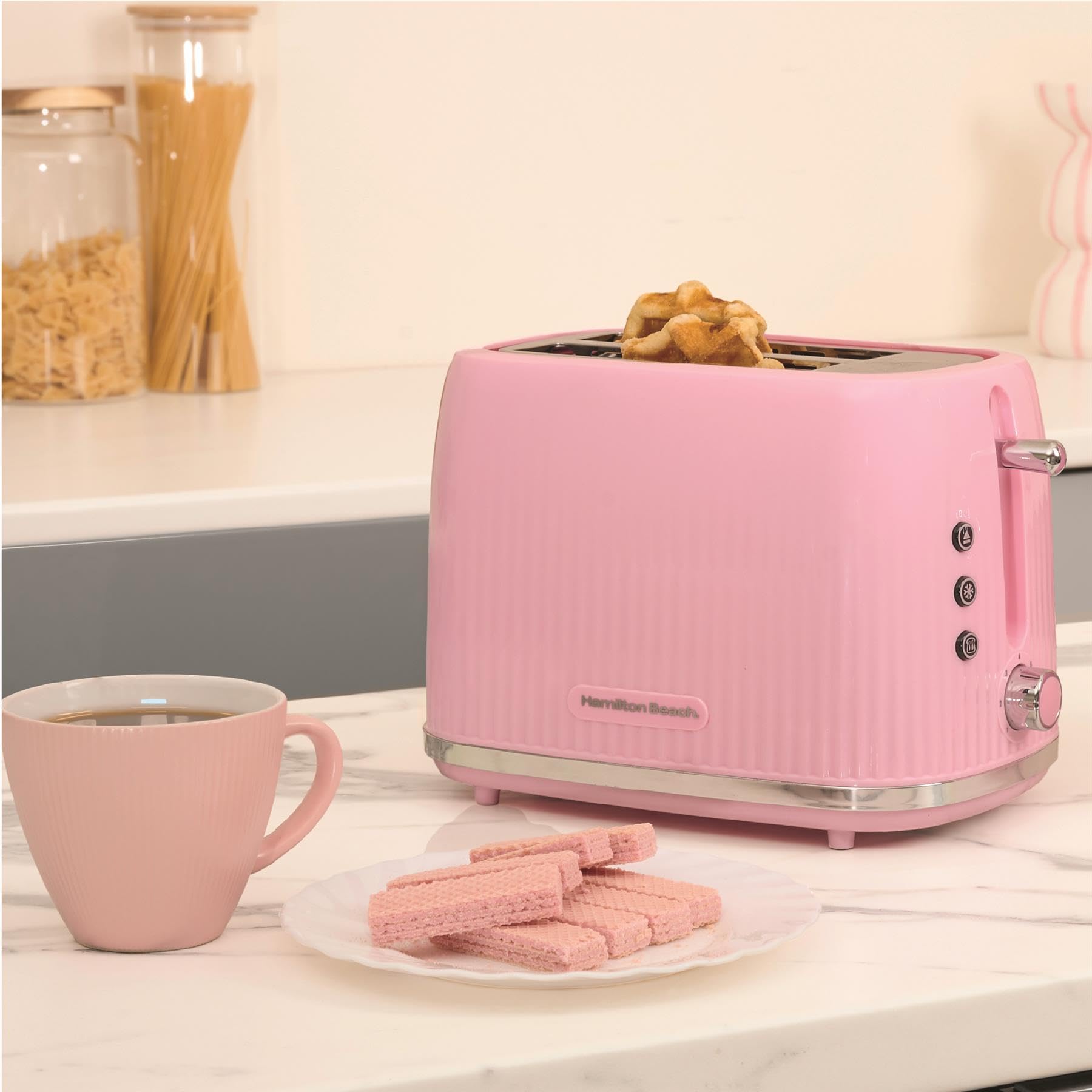 Hamilton Beach Microwave, 20L, 700W, Retro, Digital LED Display, 8 Pre-set Programs, Express Cooking, Weight Defrost - Image 2