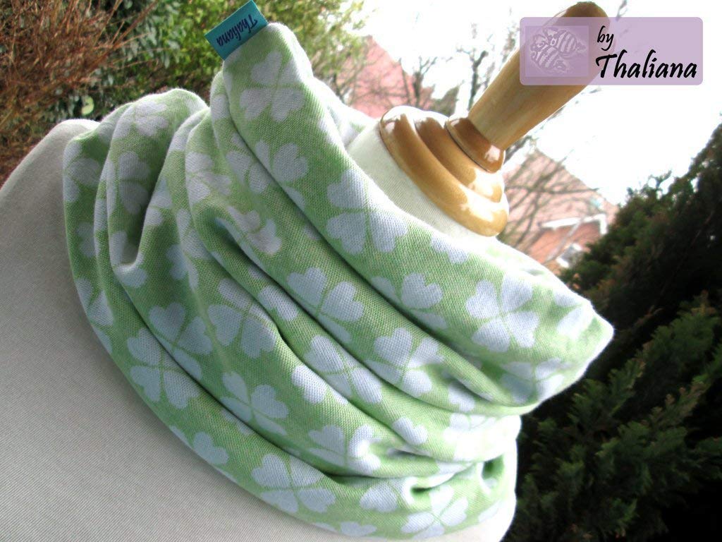 mintgrüner XL Loop-Schal aus Biojacquard Jersey mit Kleeblättern Glücksklee Biobaumwolle hellgrün Geschenk f. Geburtstag Muttertag