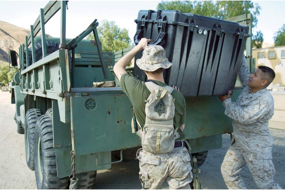 Pelican 1560 Case With Foam (Black) - Image 7