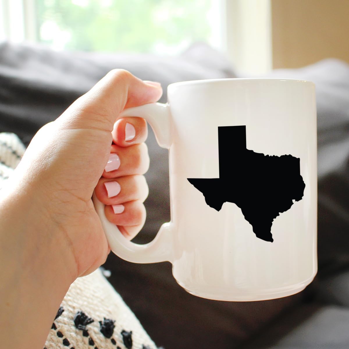Bevvee Texas State Outline Coffee Mug - State Themed Drinking Decor and Gifts for Texans - Large 15oz White Ceramic Mug - Image 3