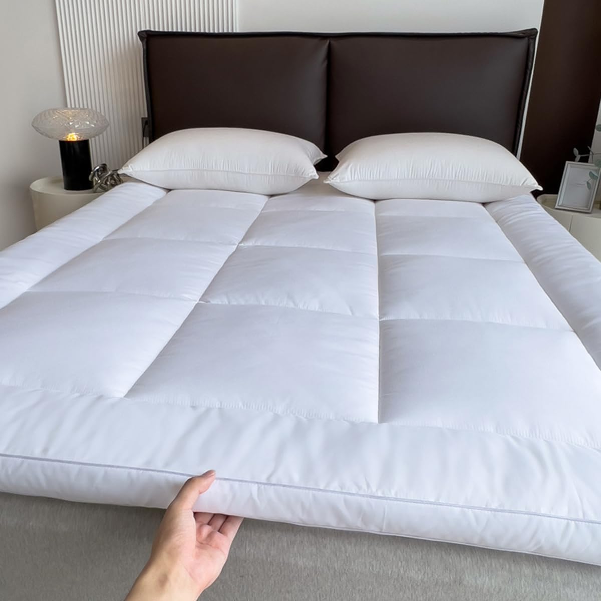 Soulzzz White Mattress Pad Cover Soft Extra Thick Cooling Mattress Topper Pillow Breathable Top Mattress Cover Quilted Fitted Mattress Protector for Bed 70x80x2