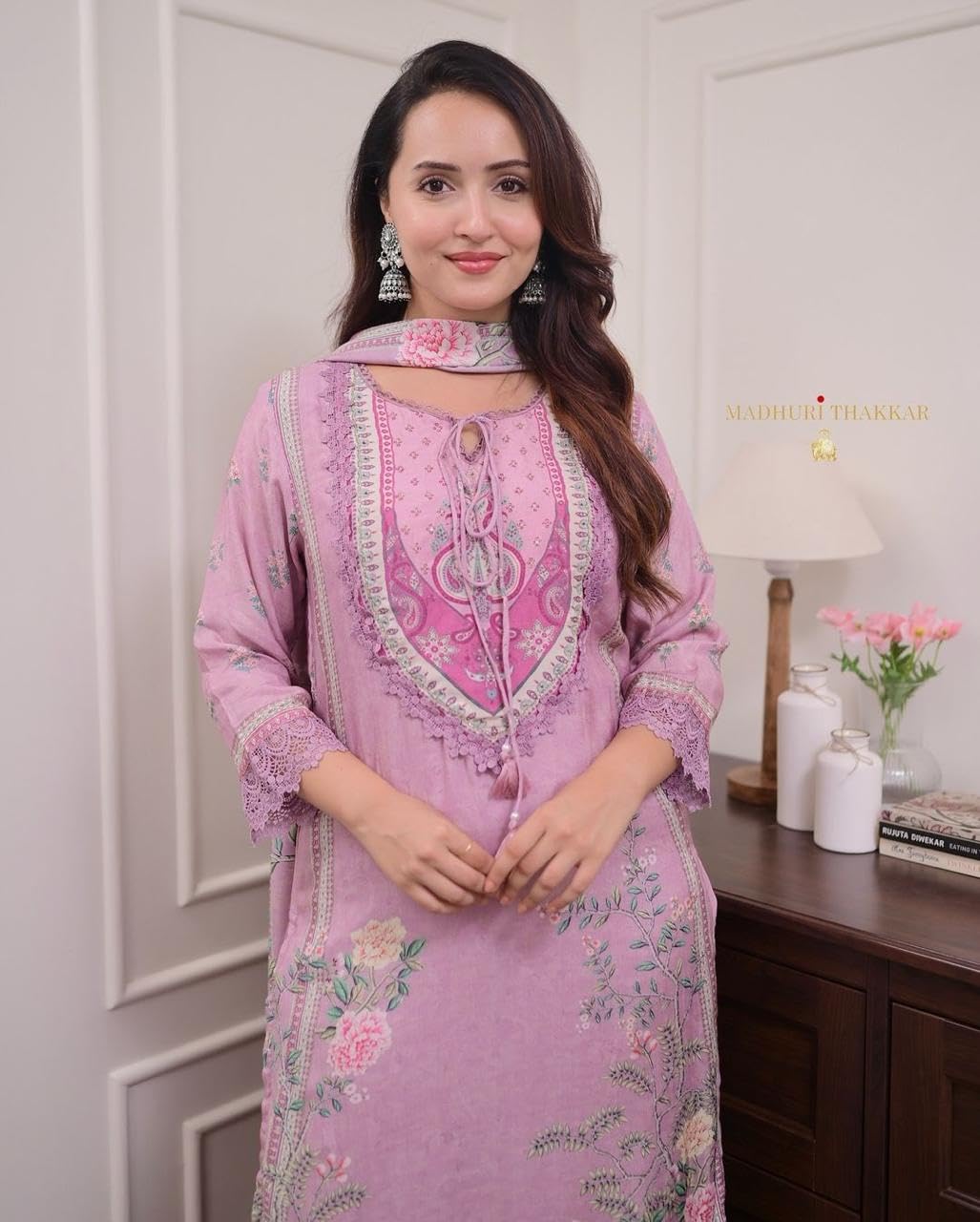RangMahal Damen-Anzug aus reiner Baumwolle, indischer lila Musselin, Pakistanischer Anzug mit Digitaldruck und Handstickerei, Hose und Dupatta-Set, Lavendel, Medium