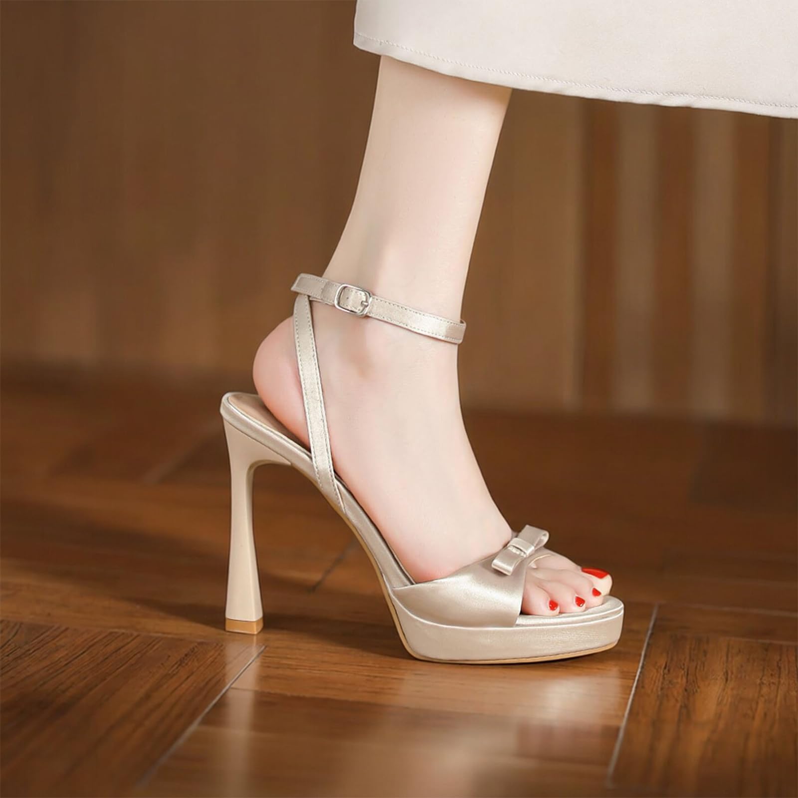 Sandali Plateau Tacco Svasato Punta Aperta Donna | eventi cocktail, outfit cena, abbigliamento da occasione, guardaroba stagionale, look cittadino