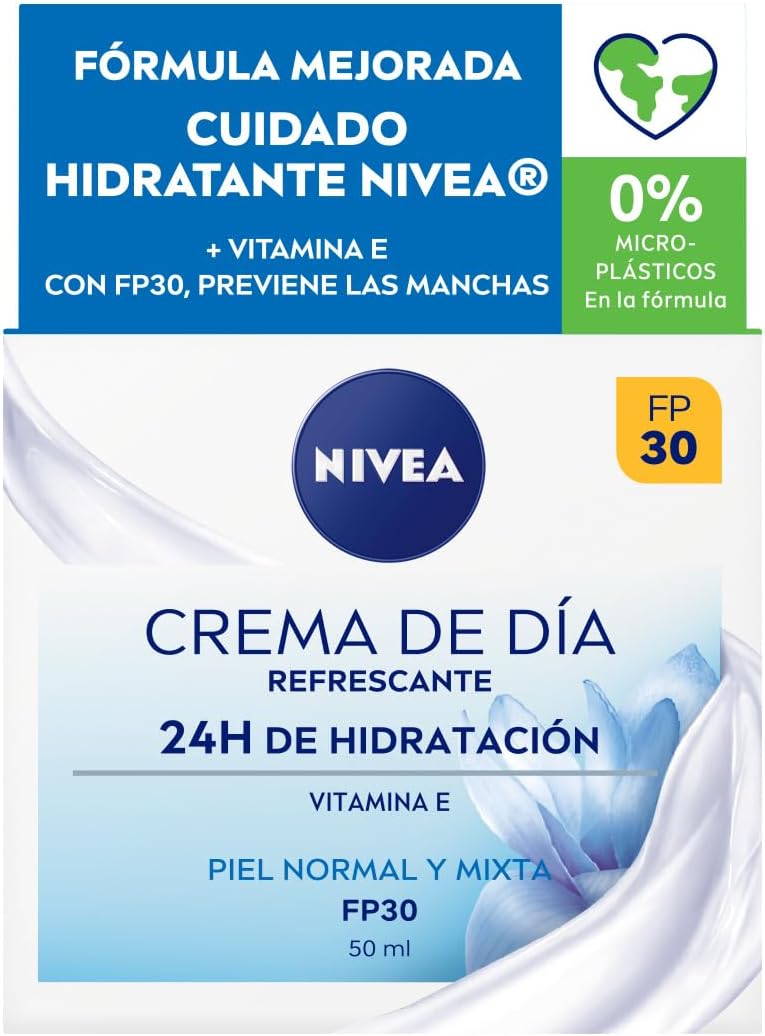 NIVEA Refreshing Day Cream FP30 (1 x 50 ml), Face Cream with Vitamin E, Refreshing Cream for Normal and Combination Skin with Sun Protection