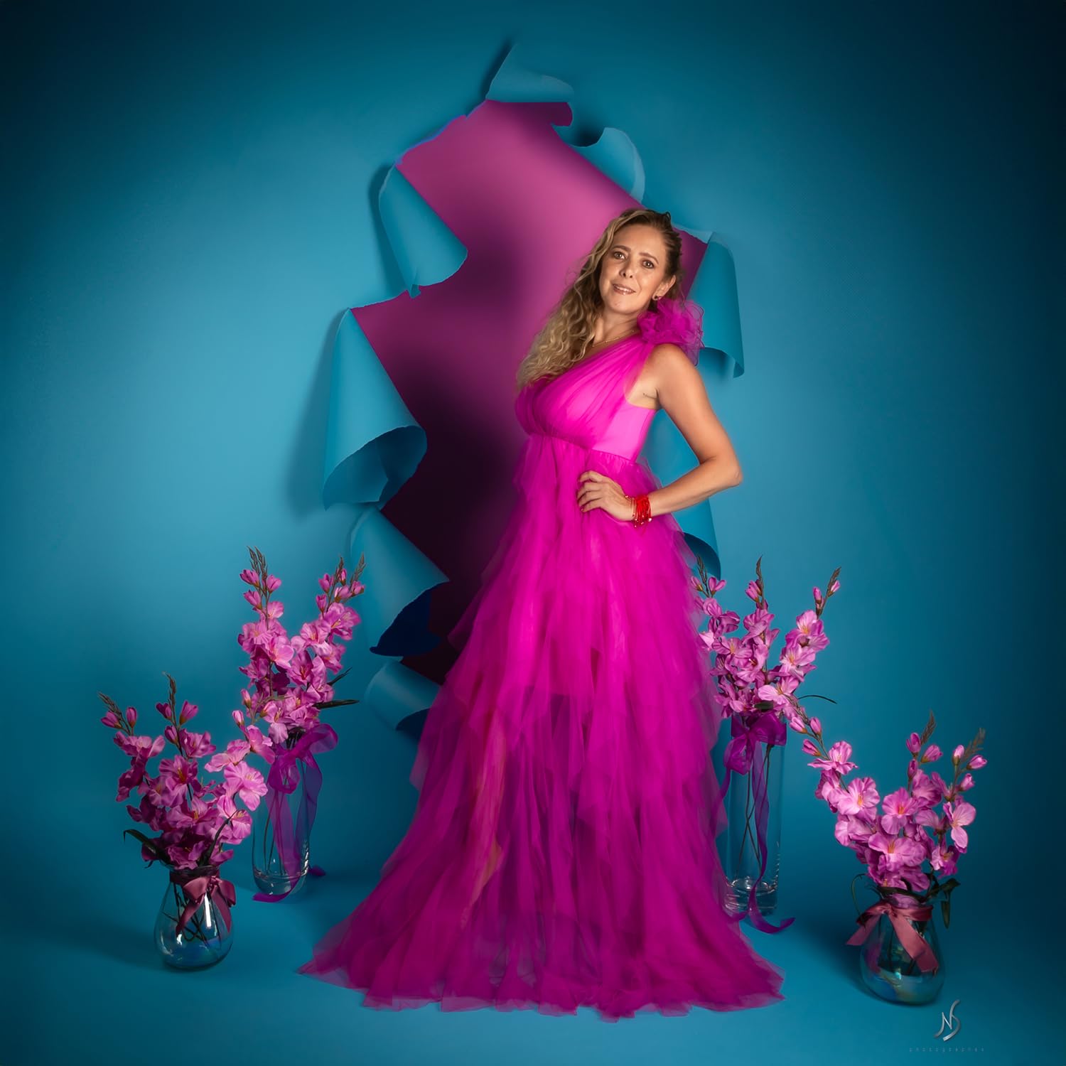 Kate Fotohintergrund-Papierrolle nahtlos 1,35x5m Himmelblau – Mattes lichtabsorbierendes Studio-Papier für professionelle Produktfotografie, reflektionsfrei mit gleichmäßiger Farbabstufung