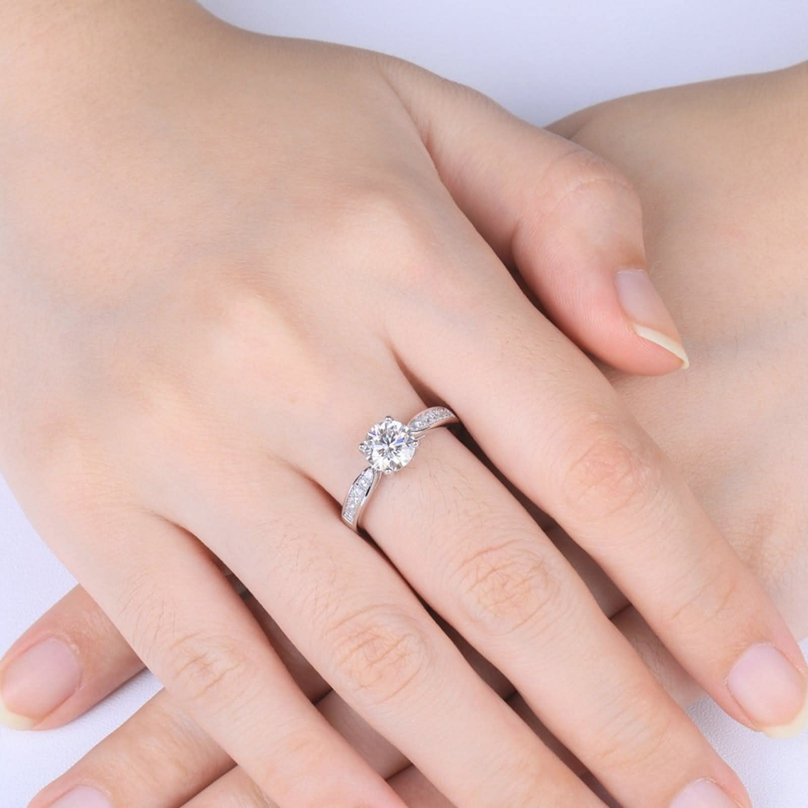 Anelli di fidanzamento per coppia, gioielli da donna in argento con intarsio a 4 griffe in stile classico in argento sterling