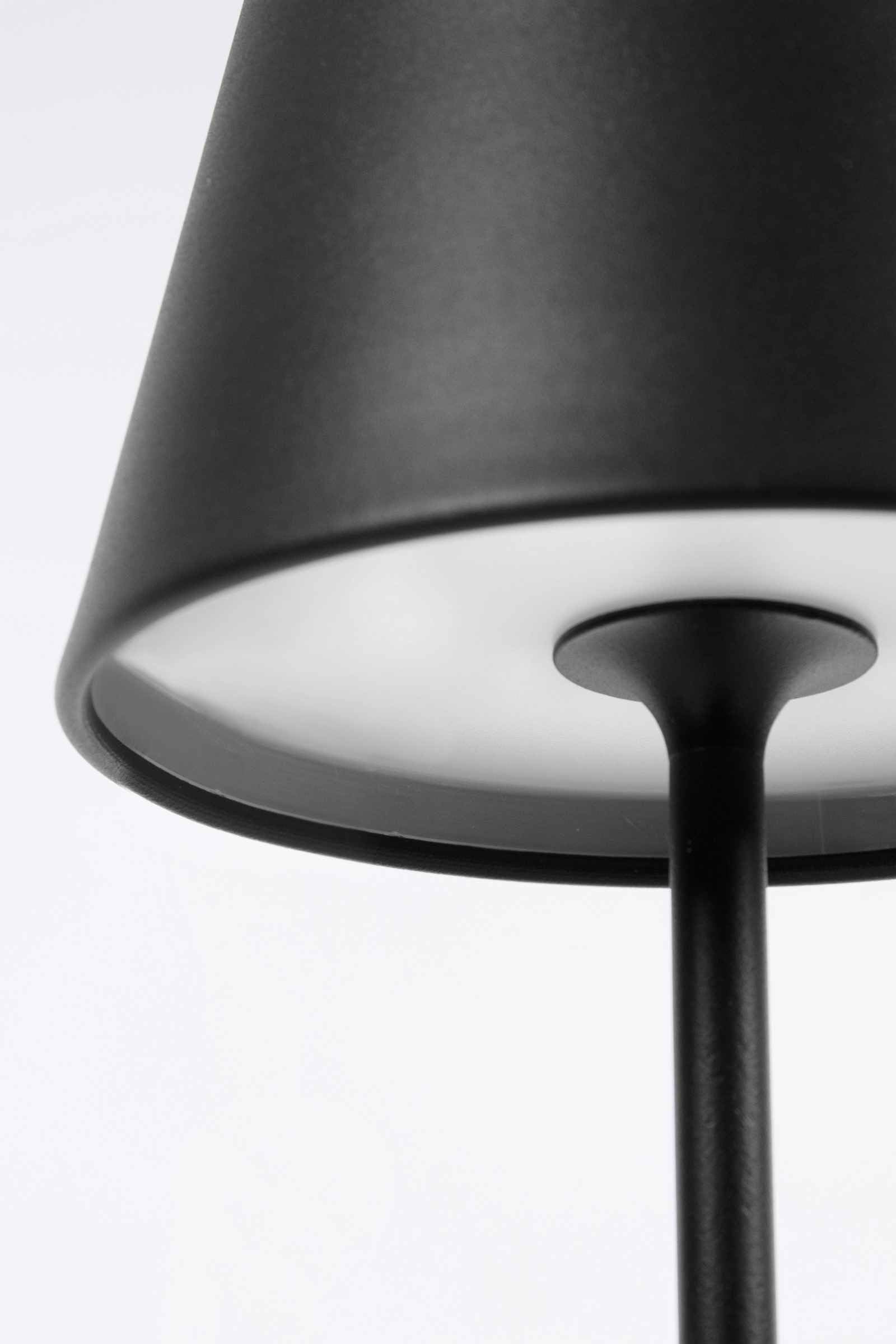 Lampada da Tavolo Etna a Batteria Ricaricabile, H 38 cm - Antracite/Luce Calda
