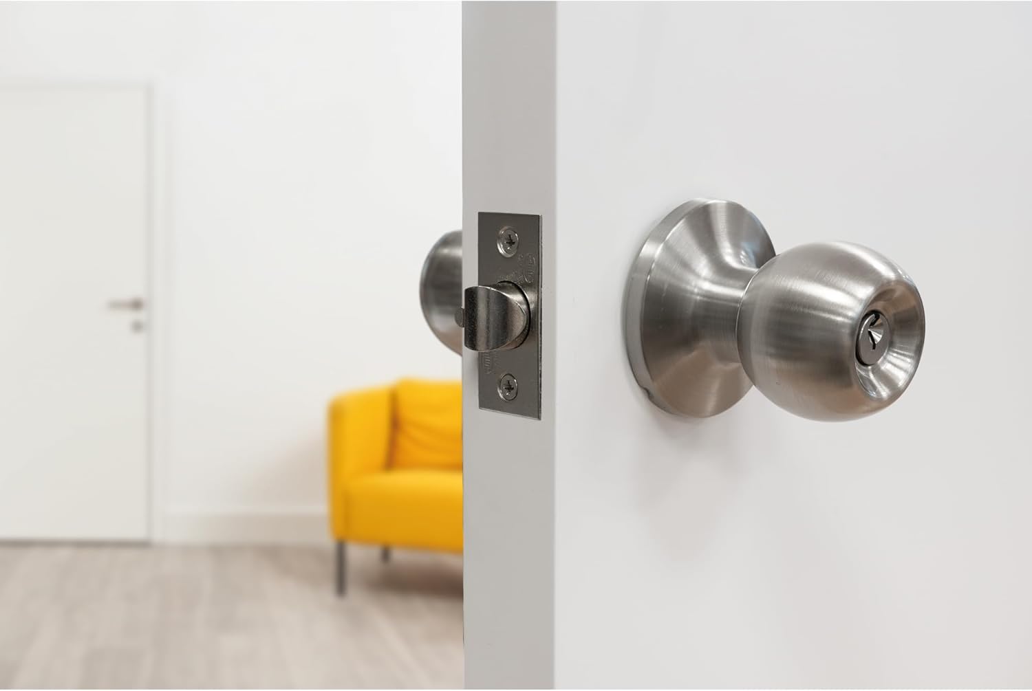 Amig 11161 Door Knob 610 Matt Chrome