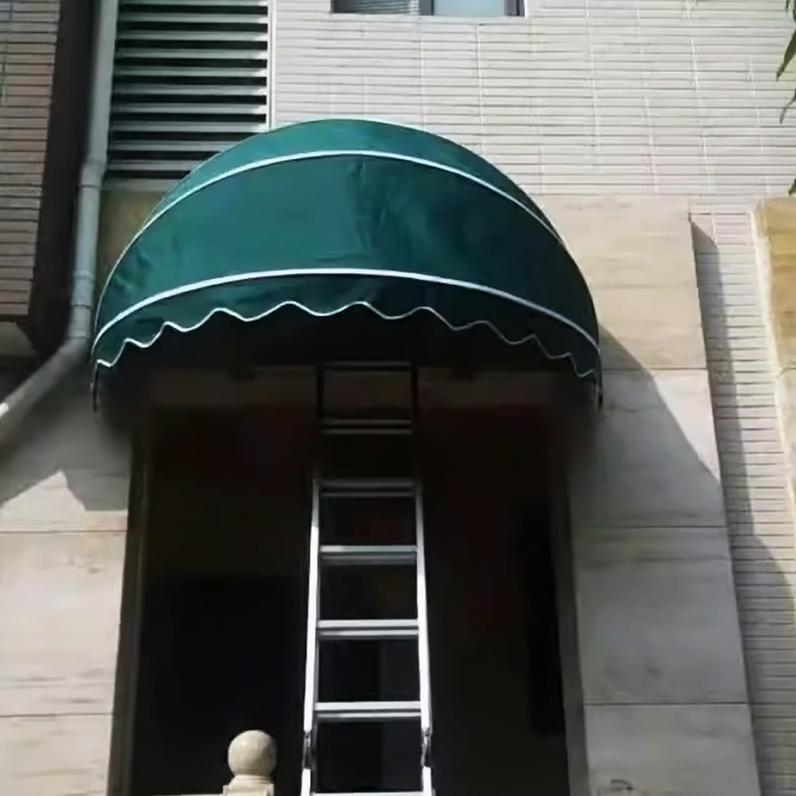 Auvent hémisphérique de porte anti-UV et étanche dôme