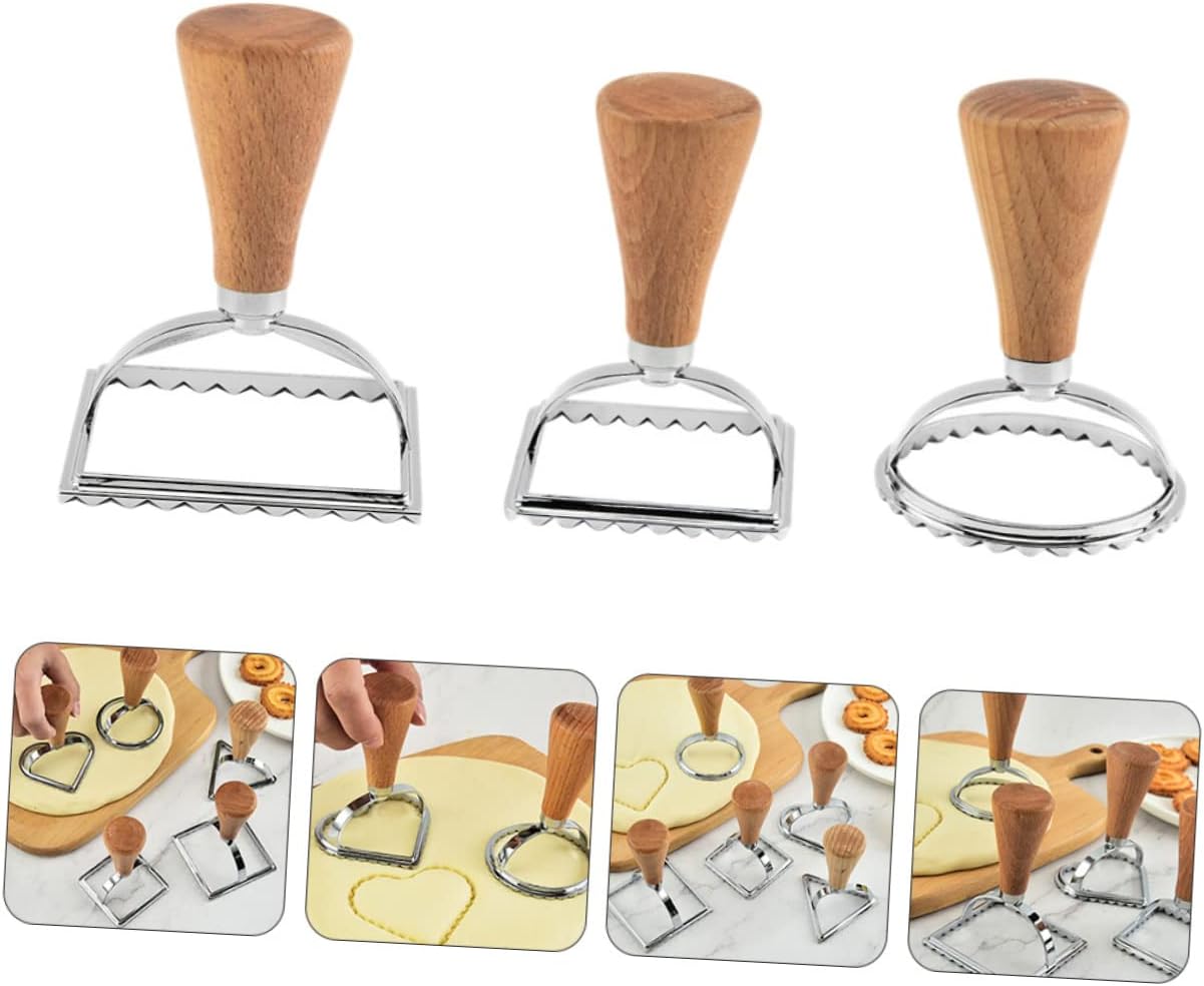3 Piece Stainless Steel Biscuit Cutter Set Wooden Handle