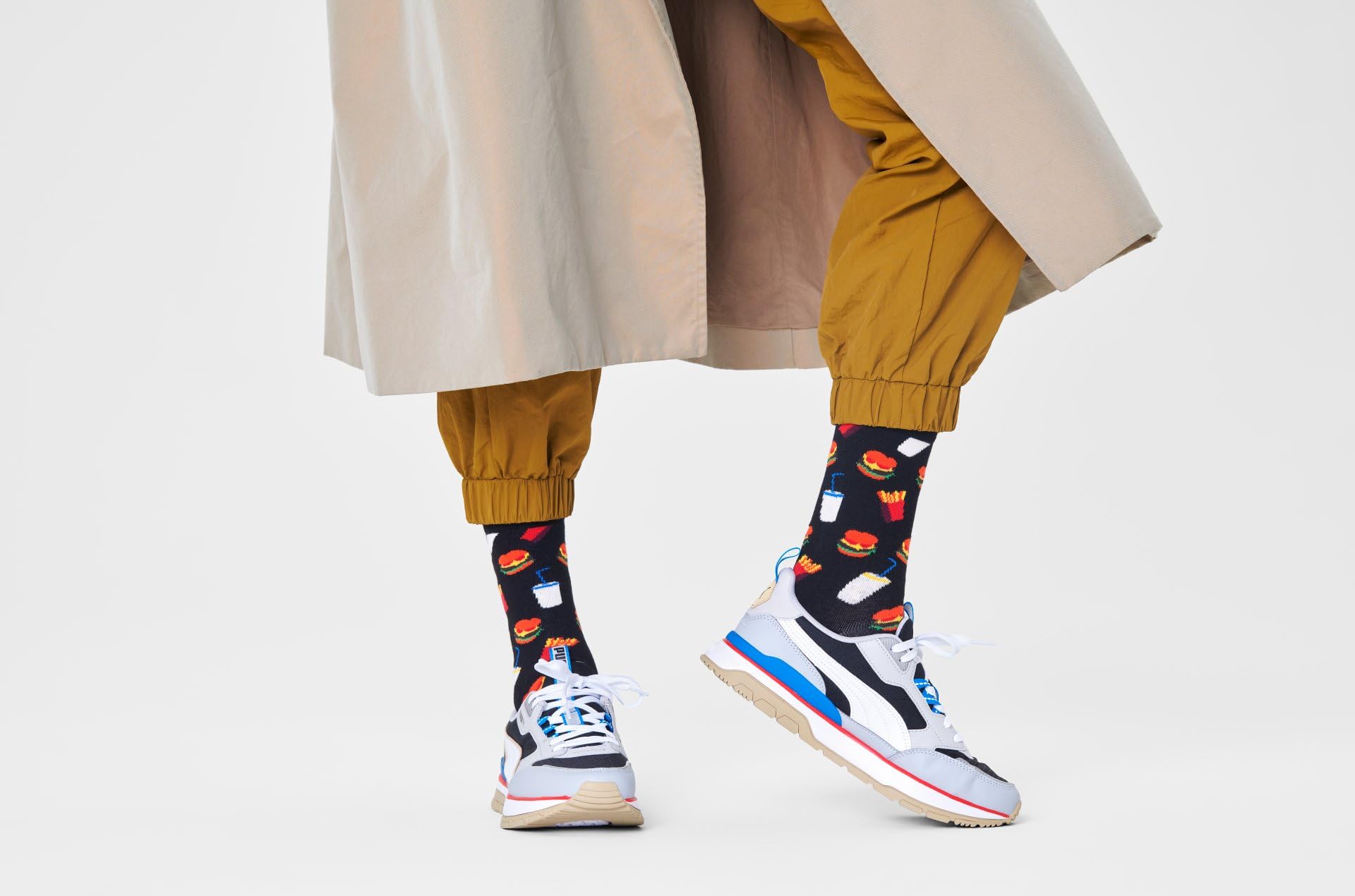 Happy Socks, Crew Socks, Hamburger Sock for Men and Women Size 41-46, Black, 7-11 - Image 2