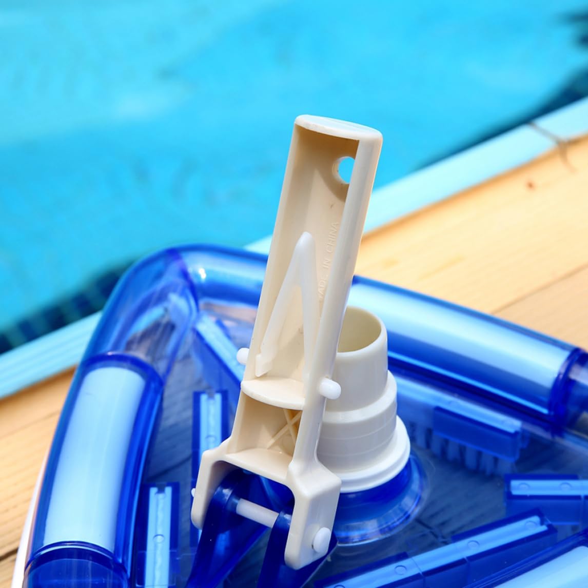 Aspirateur Balai Piscine Brosse Aspirante Triangulaire Transparent avec Interface Rotative