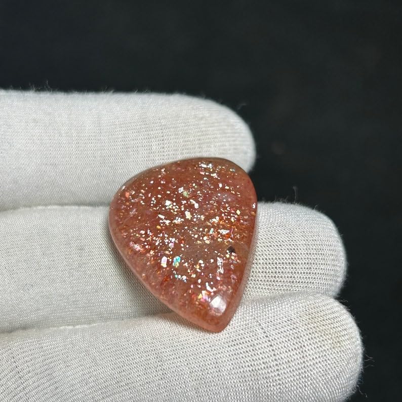 Cabochon en pierre de soleil naturelle pour créer vos colliers et pendentifs DIY