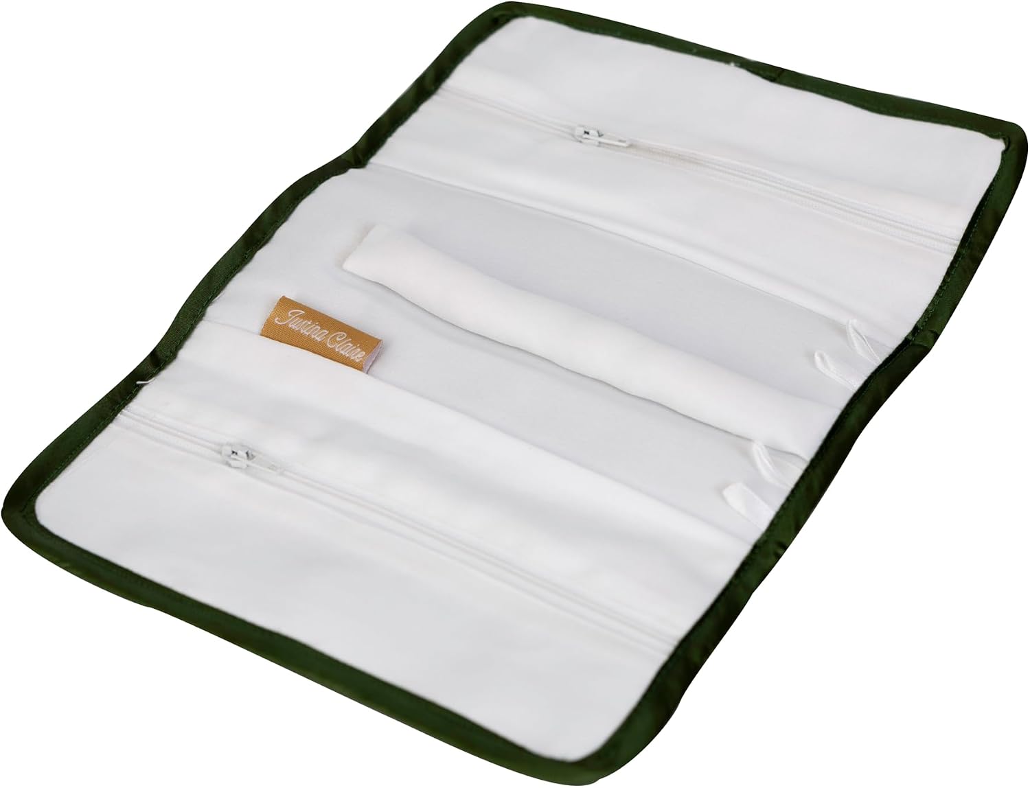 Jewellery Roll in a Puffin Design.