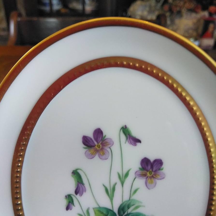 アウガルテン   メドウフラワーズ（6314V）飾り皿  すみれ アウガルテン メドウフラワーズ（6314V）飾り皿 すみれ