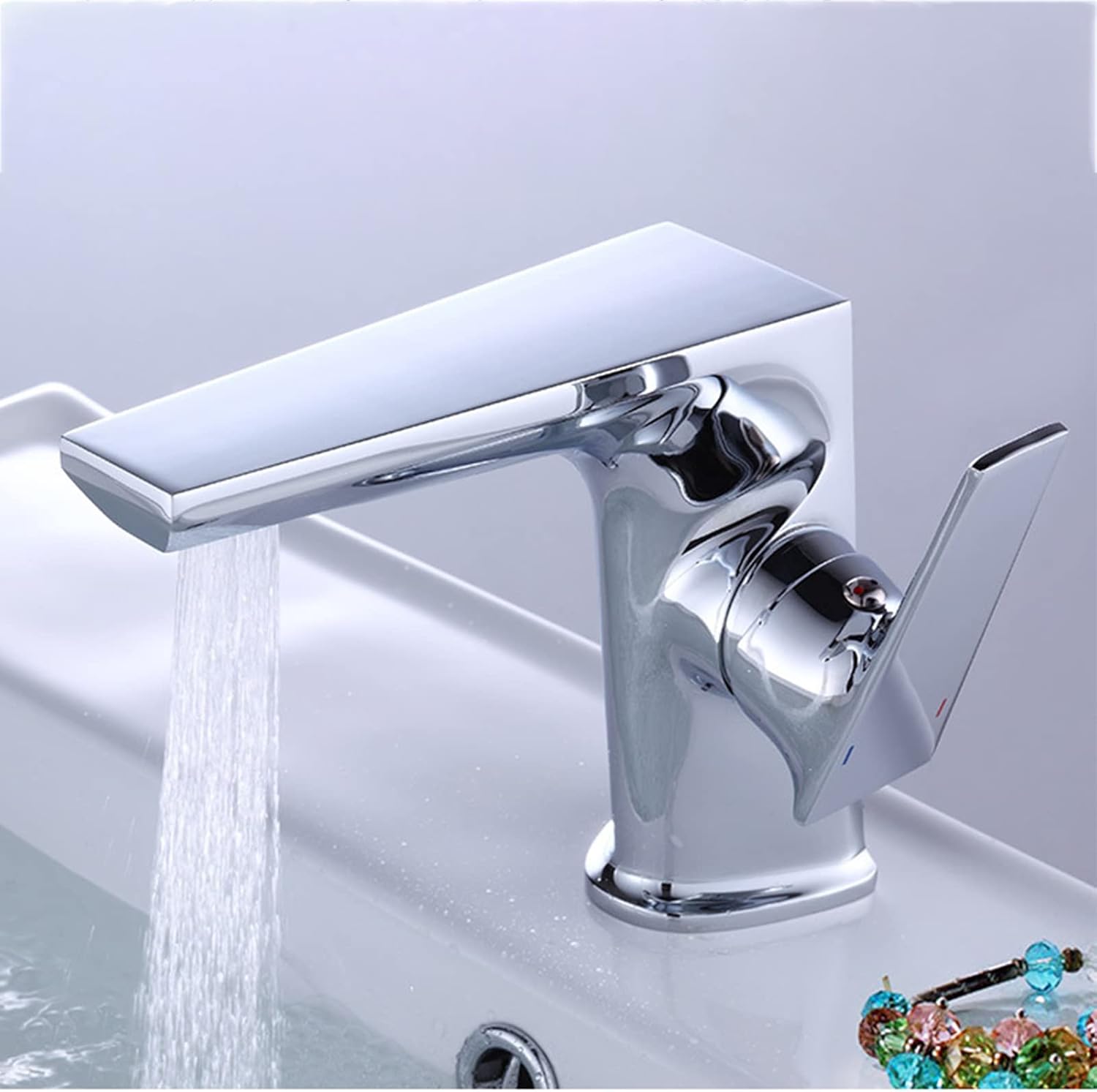 Bathroom Faucet Single Handle Bathroom Sink Faucet of Hot and Cold Water Basin Mixer Tap Aerator Lavatory Faucet Bathroom Sink Faucet,Black Patina(Chrome Plated)