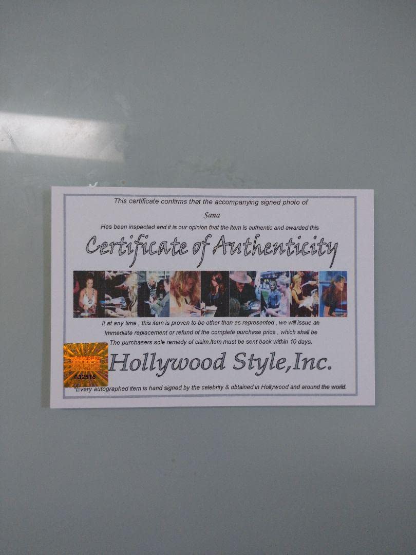 Amazon.co.jp: セール中‥サナ直筆サイン入り超大型写真…TWICE‥ : おもちゃ 