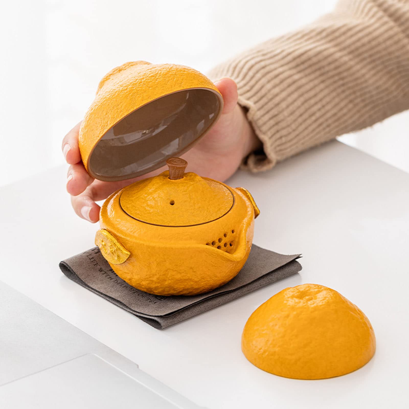 Chinese Gaiwan Theeset Met Theepot en 2 Kopjes voor Een Volwassenen, Kleine Keramische Porselein Gongfu Theekopje voor Thuiskantoor, Japanse Stijl Traditionele Draagbare Reizen Thee Po oranje