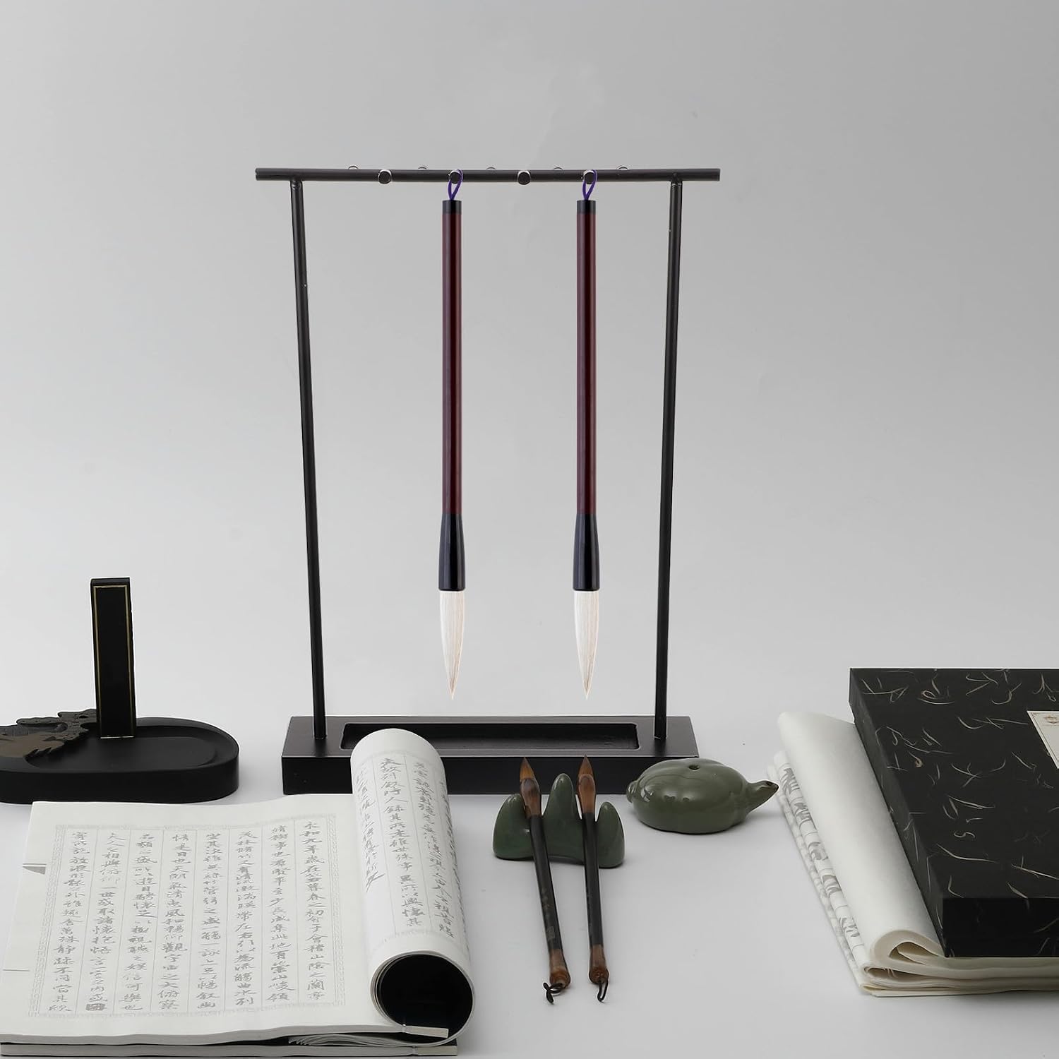 Iron Calligraphy Brush Holder for Chinese Writing Brushes Black