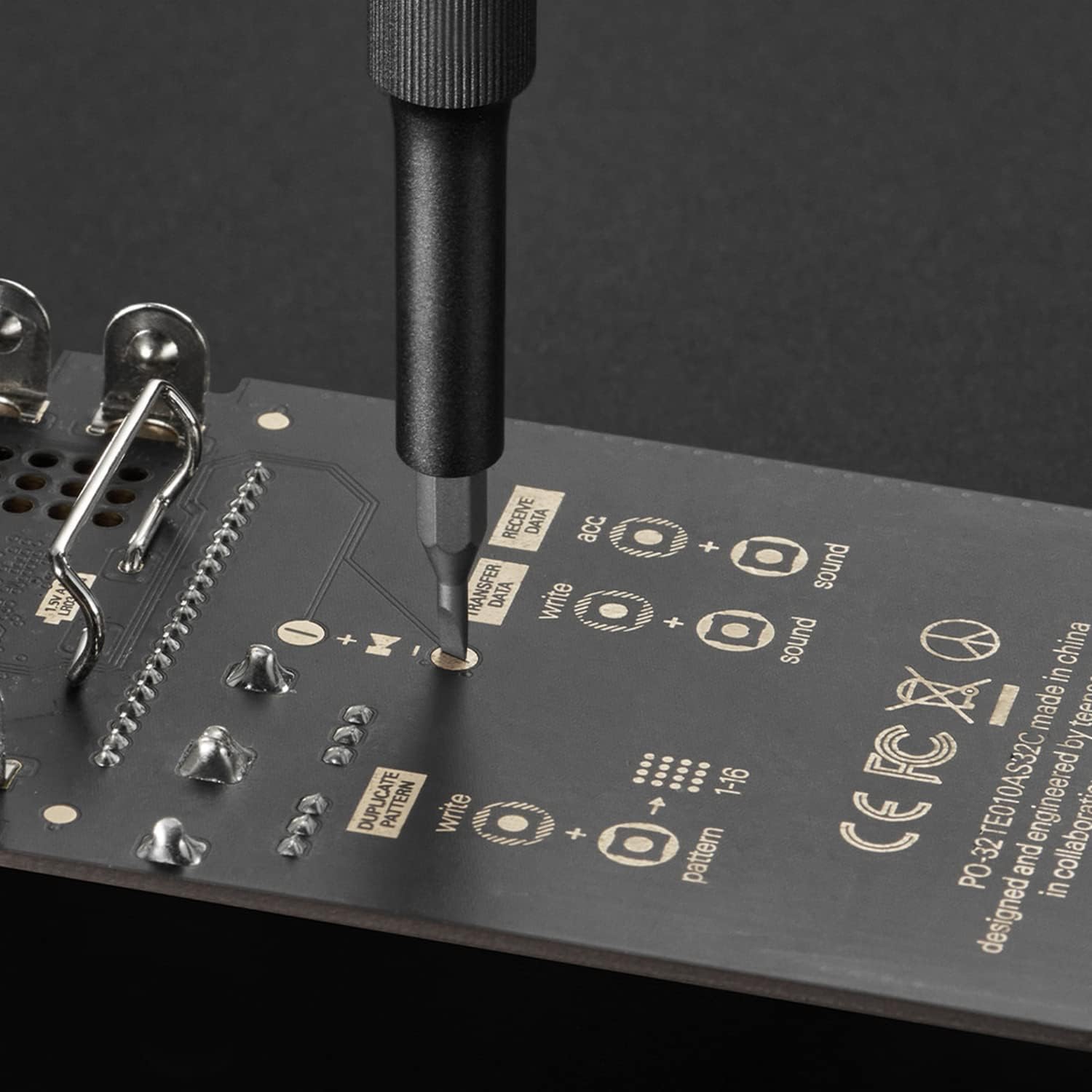 HOTO 24-in-1 Precision Screwdriver Set with 28 in 1Precision Screwdriver Set