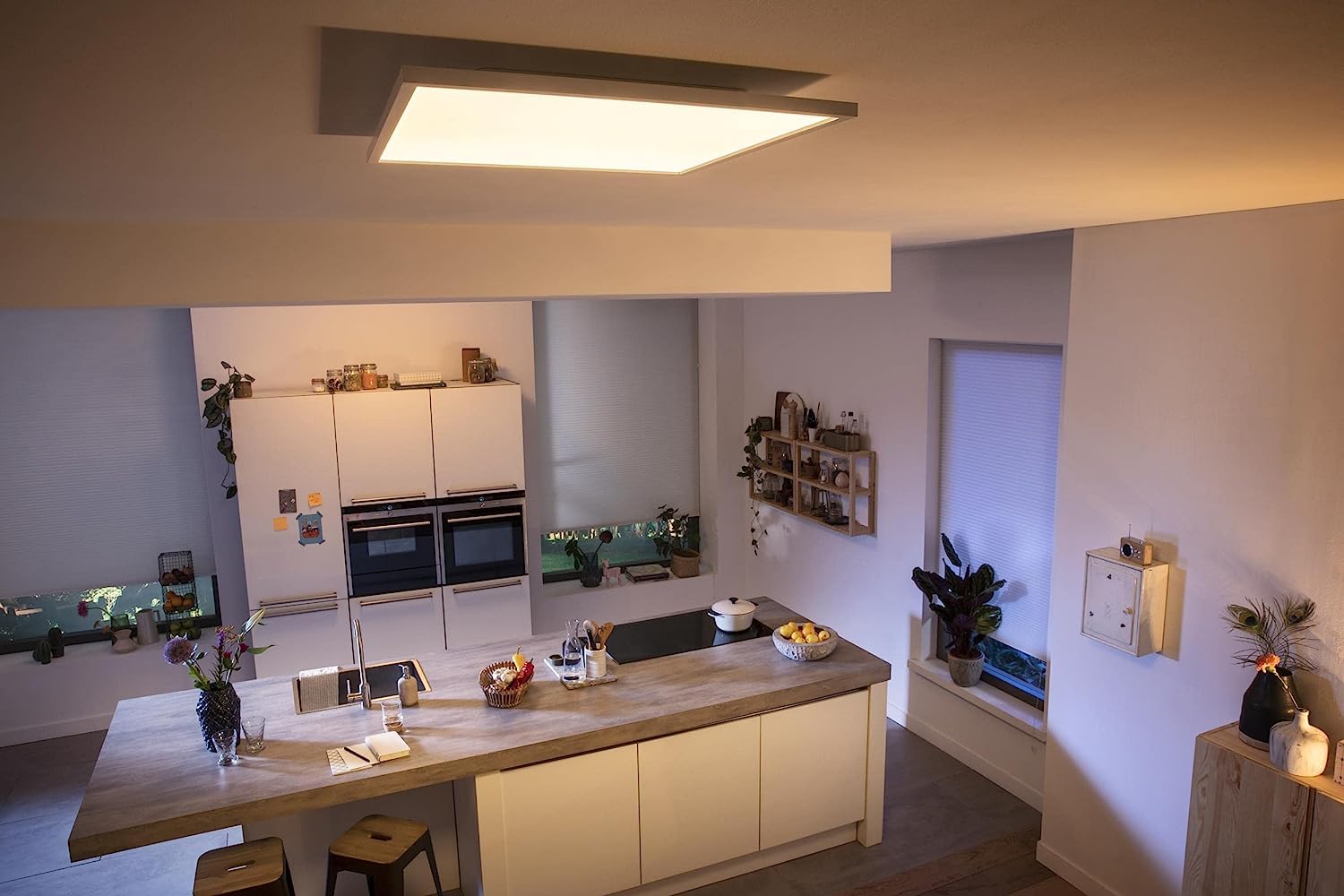 Philips Hue Aurelle White Ambiance Smart Lighting Square 46.5W Panel Light. with Bluetooth, Works with Alexa, Google Assistant and Apple Homekit