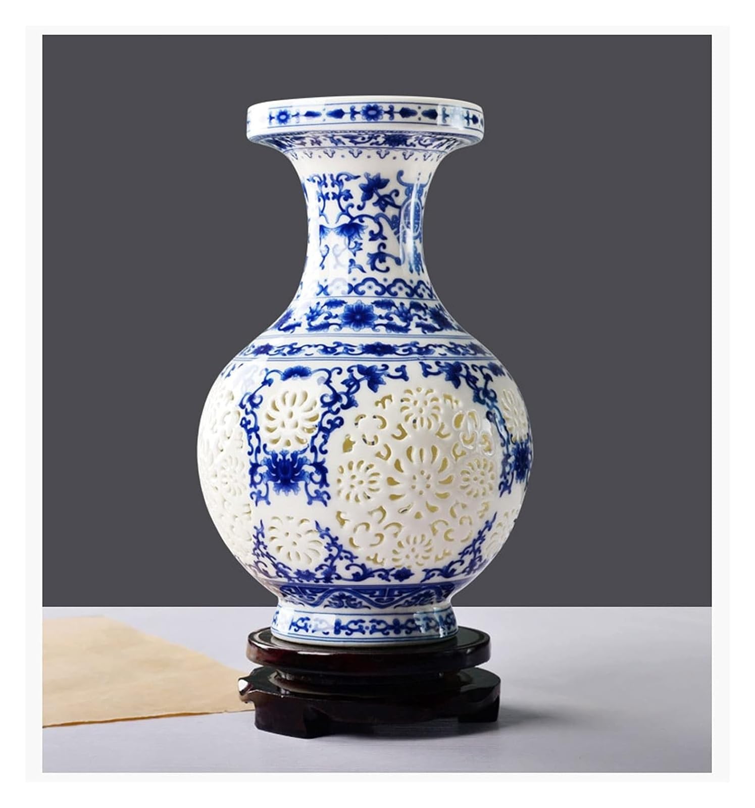Vase Tischvase Vase Keramik handgefertigt hohl geschnitzt blau und weiß Porzellan Klassische Vase inklusive Sockel Blumenvase 28cm(