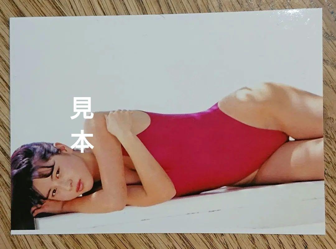 Amazon.co.jp: ZARD 坂井泉水 蒲池幸子 写真L版 Q : おもちゃ