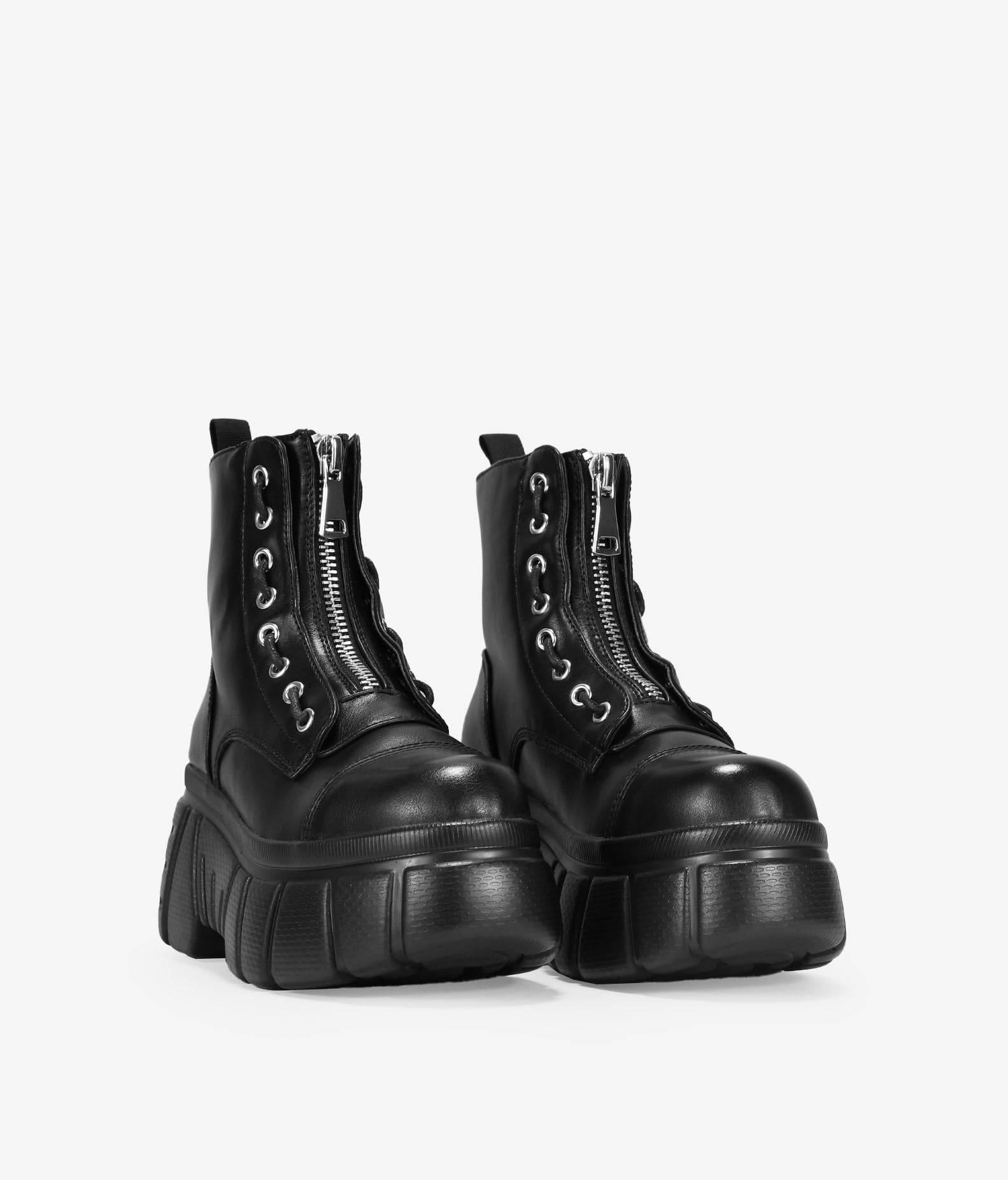BOSANOVA Militärstiefel aus veganem Leder mit Frontreißverschluss, dekorative seitliche Schnürung und 7 cm Track-Sohle, Reißverschluss