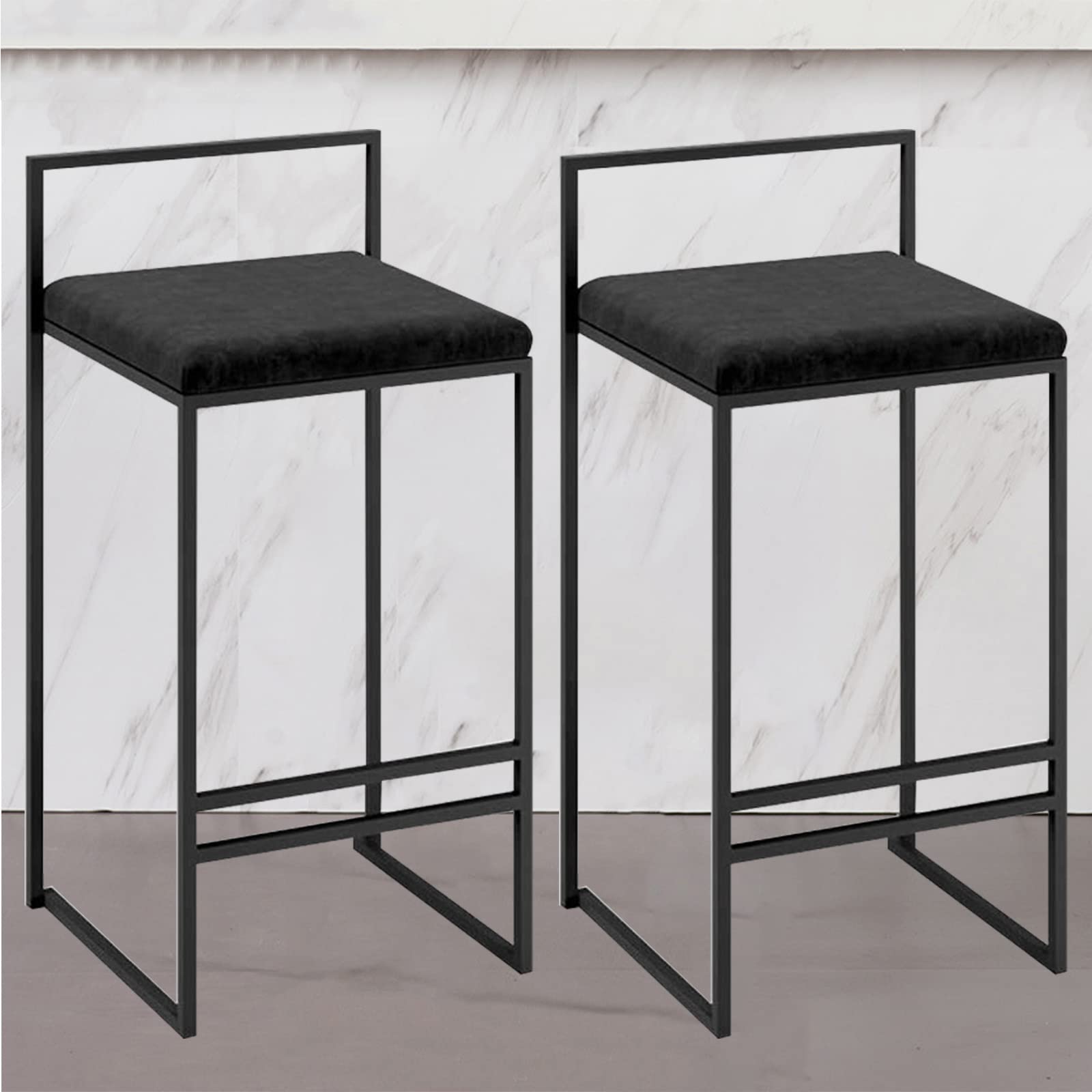 Tabourets de bar velours 66cm au design épuré et finitions soignées pour bar chic