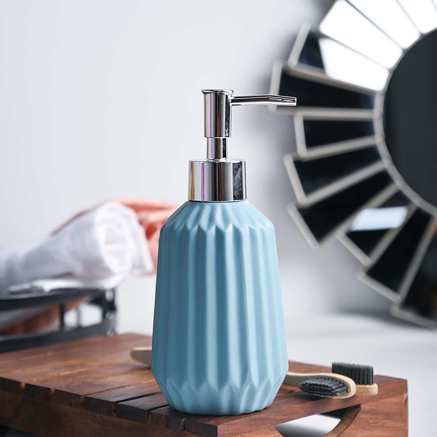 Market99 Ribbed Pattern Soap Dispenser for Bathroom | Handwash Bottle for Kitchen | Soap Dispenser for Wash Basin | Bathroom Accessories | 320ml (B0CL6HSXJJ) Amazon Price History, Amazon Price Tracker