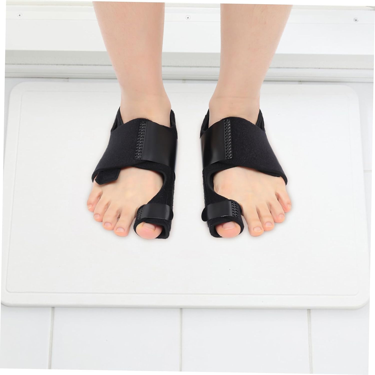 Didiseaon 1 Pair Toe Separator Bunion Splint for Women Lightweight Breathable Toe Braces for Shoes