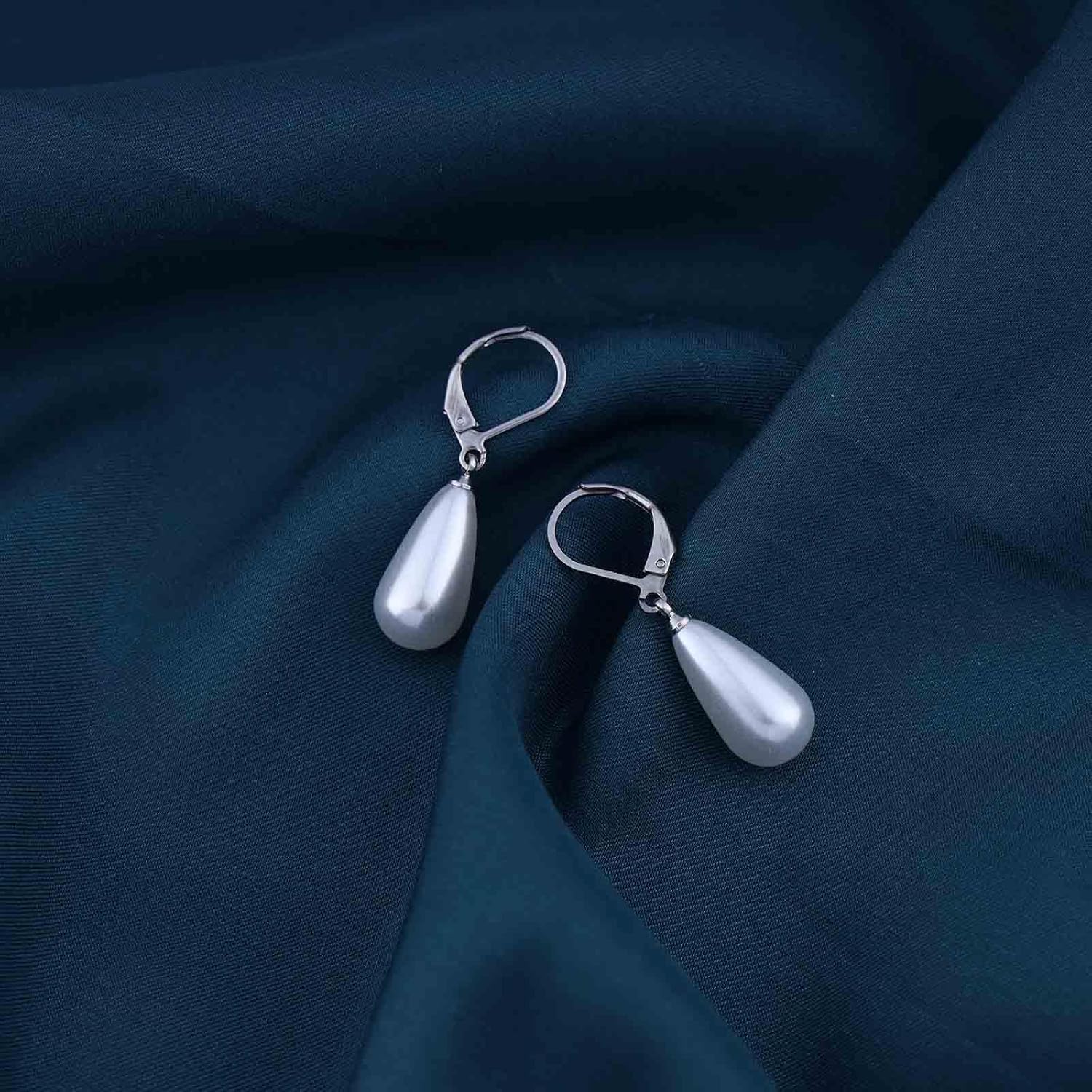 Andelaisi Boho Pearl Drop Earrings Silver Waterdrop Pearl Earrings Vintage Pearl Dangle Earrings Minimalist Pearl Earrings Jewelry for Women - Image 3