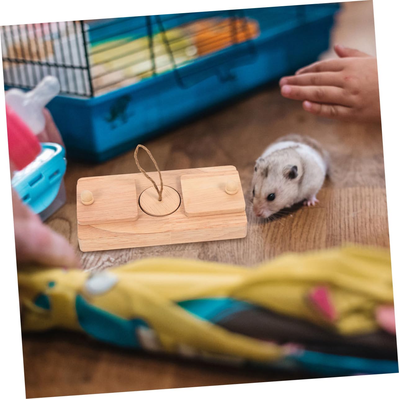 Happyyami Jouet de Recherche de Nourriture pour Hamster en Bois 2 Pièces | Décors pour Cage, Cachettes à Friandises, Lot Compact pour Exploration et Occupation