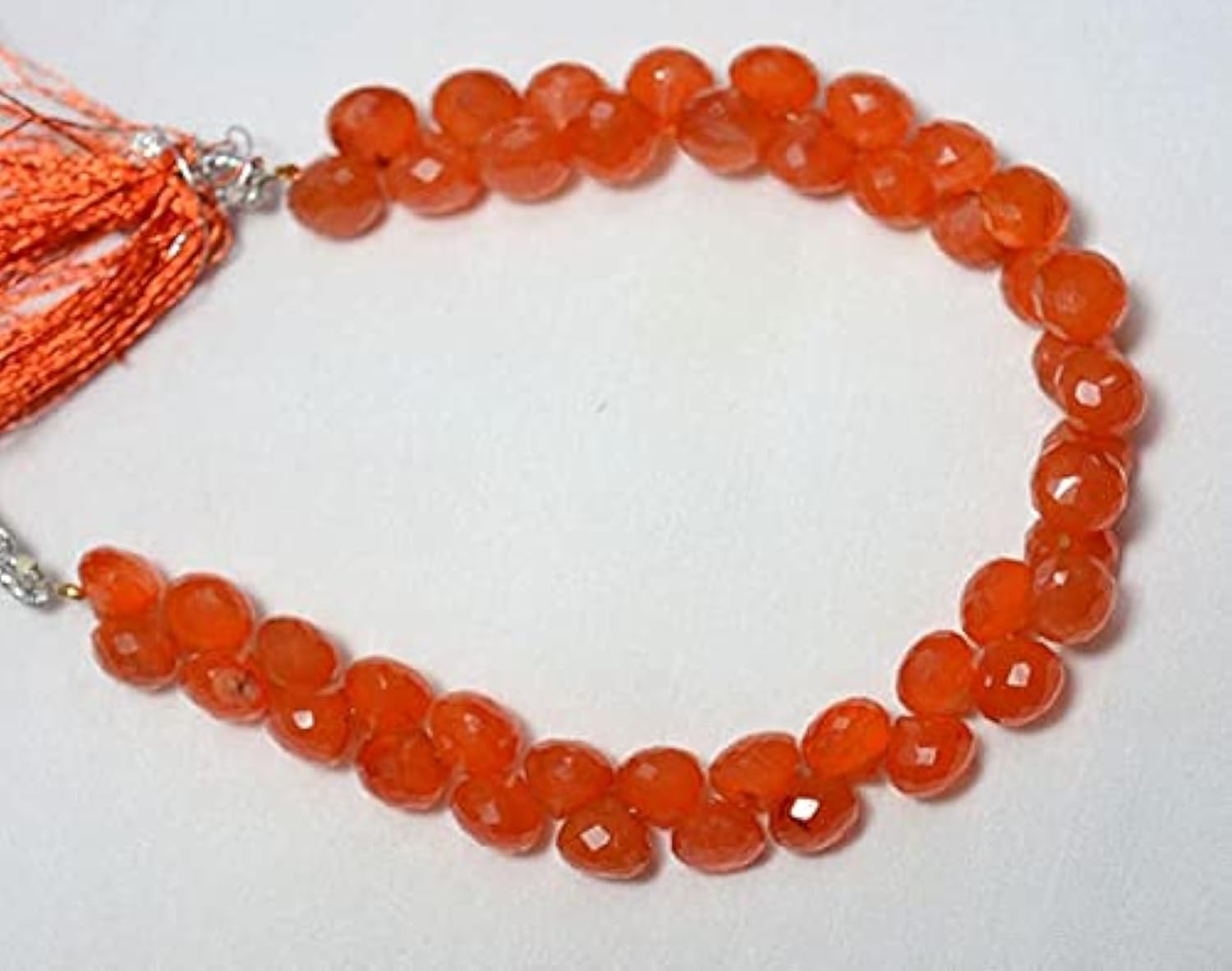 Carnelian gemstone oignon facetté insufflez de l'énergie à vos bijoux