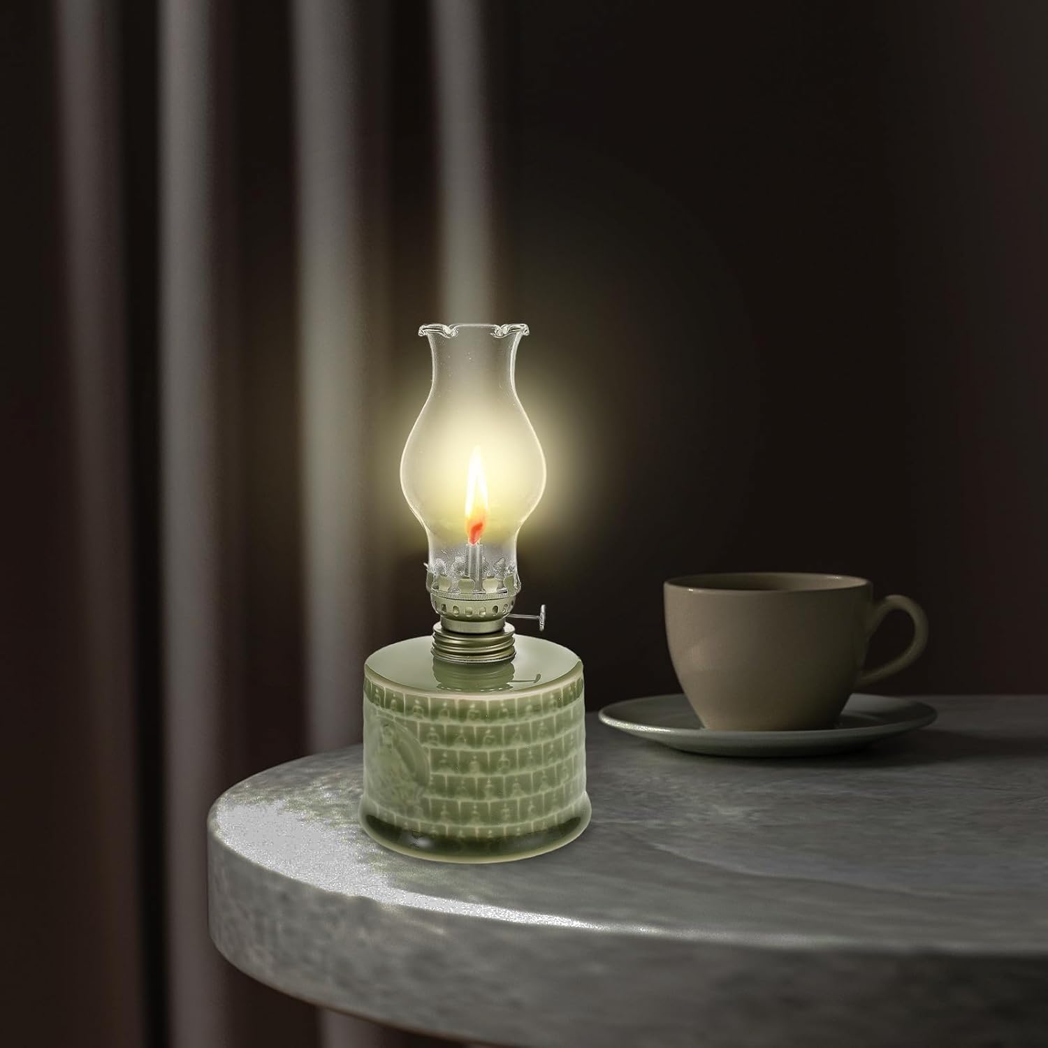 Vintage Ceramic Oil Lamp Antique Kerosene Lantern Tabletop Emergency Lighting Indoor Outdoor Decorative Hurricane Lamp for Home and Camping Use