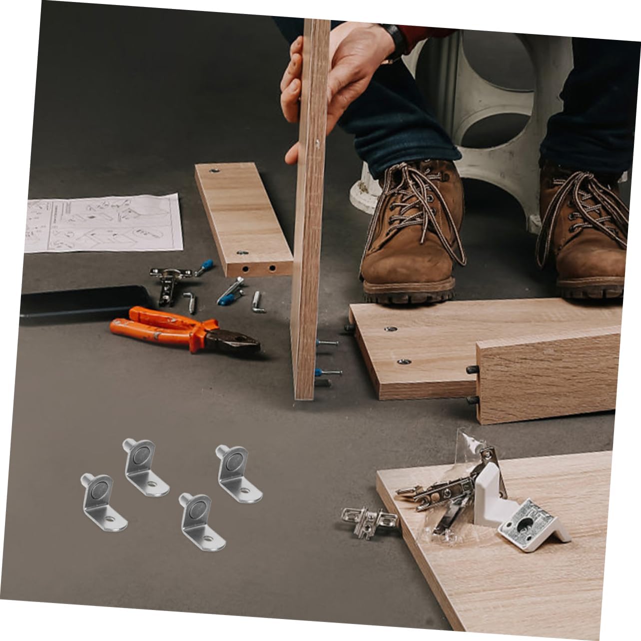 Uonlytech 100pcs Metal Support Nails for Shelving Kitchen Cabinet Shelf Pegs Metal Shelf Clips Pegs