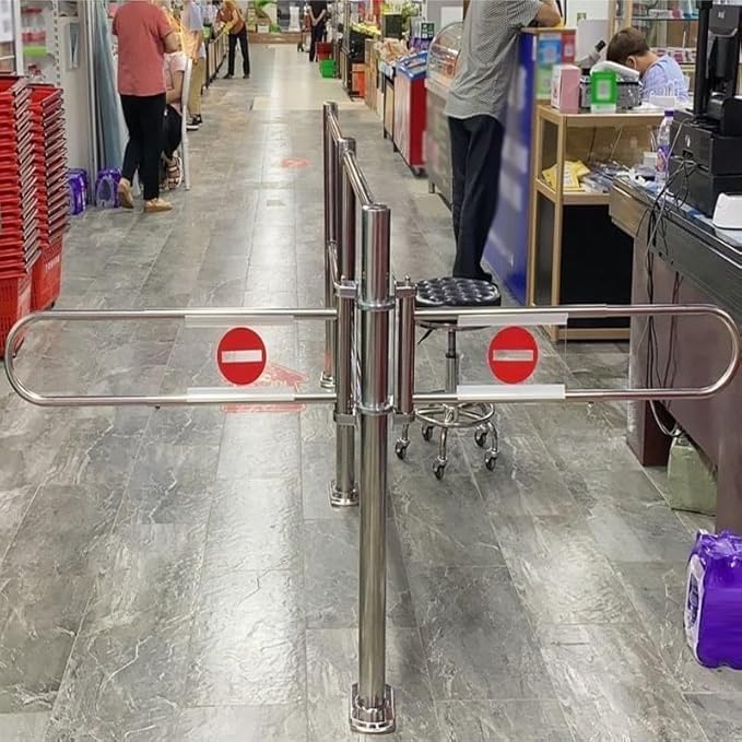Generico Cancello a Battente Retrattile - Barriera di Sicurezza a Chiusura Automatica per Centri Commerciali e canali, Argento Trasparente con Dettagli Gialli, Soluzione di Ingresso/Uscita sicura per