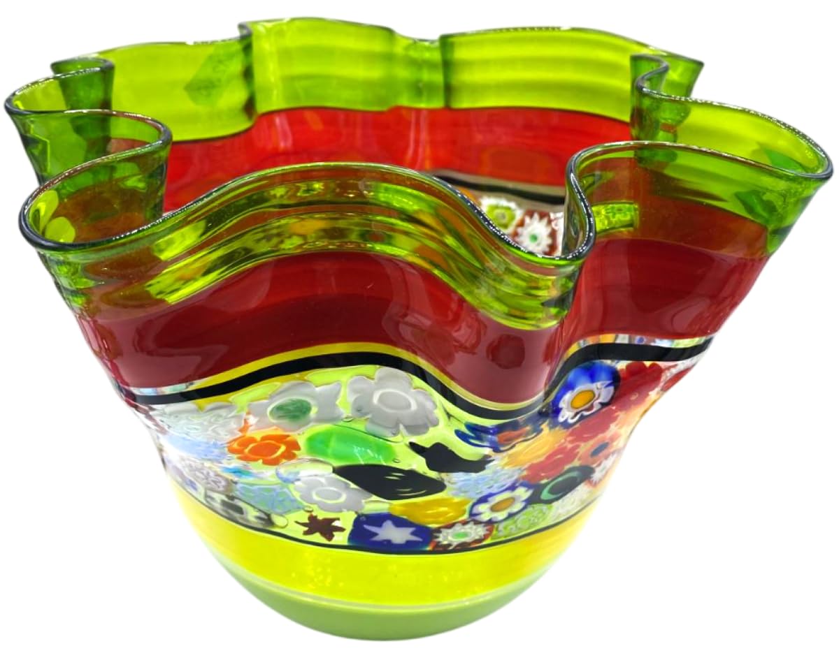 Vase en verre de Murano mouchoir idéal pour illuminer une table de salon moderne