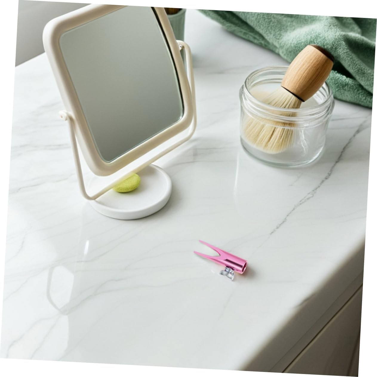 2pcs Portable Eyebrow Pencil Sharpener Tool Durable Dual-Sided Design for Eyebrow and Eyeliner Pencils Travel-Friendly Precision Sharpener for Makeup Enthusiasts