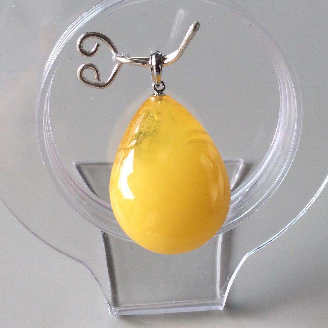 琥珀ペンダントトップ(乳白色) 琥珀ペンダント(乳白色)