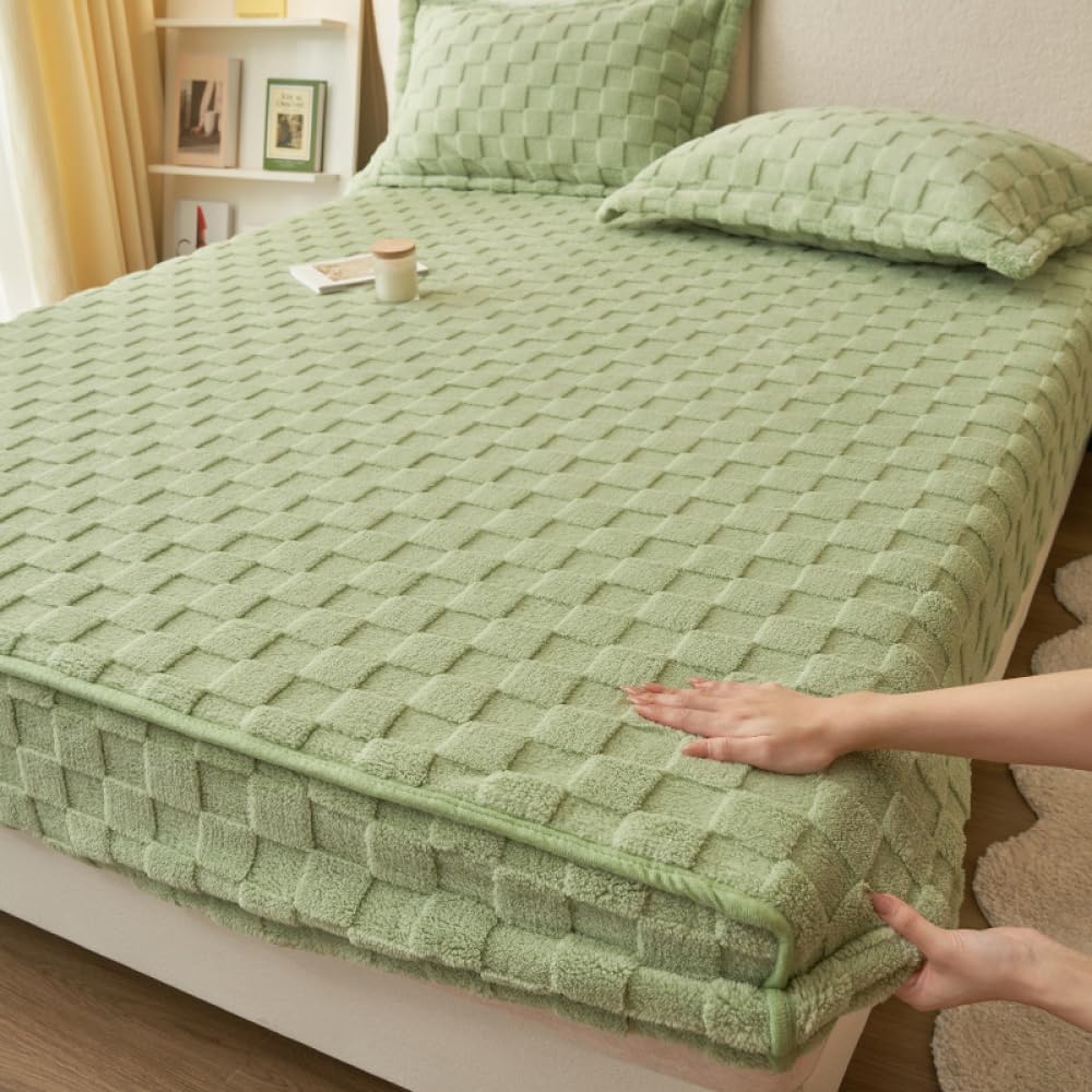 Mattress Cover Mattress Protector Queen King Fleece Velvet Mattress Pad Soft Warmth Breathable Fitted Sheet Washable Mattress Dust Cover with Deep Pocket, Light Green