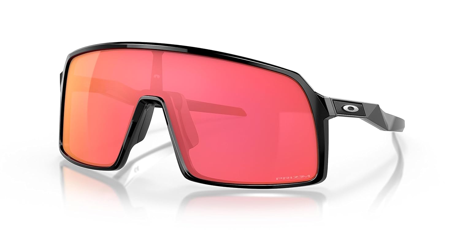 Oakley Óculos de sol masculinos retangulares OO9406 Sutro em promoção! Veja a oferta e mais achadinhos de Óculos de sol Masculinos Hoje é o melhor dia para comprar Oakley Óculos de sol masculinos retangulares OO9406 Sutro com aquele preço maroto! Promoção! Aproveite a oferta!