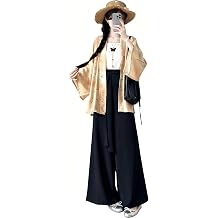 Song Dynasty Hanfu with a double collar, long sleeves like those on an airplane, and trousers for daily wear.