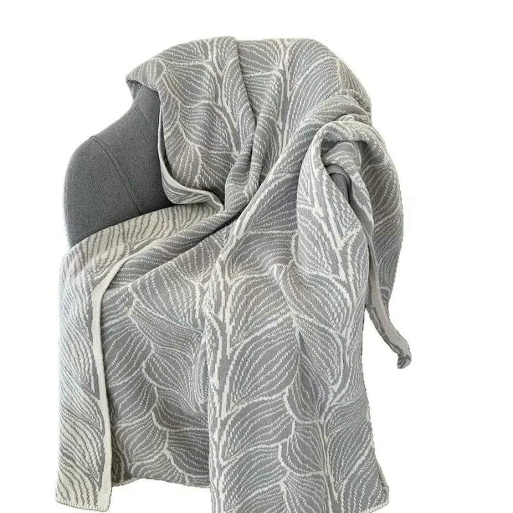 Couverture de luxe douce pour bureau et voiture : confort lumineux toutes saisons en voyage